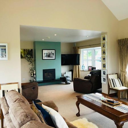 Connemara. 3 Bedroom, 8 Bed, Holiday Home Galway Exteriör bild