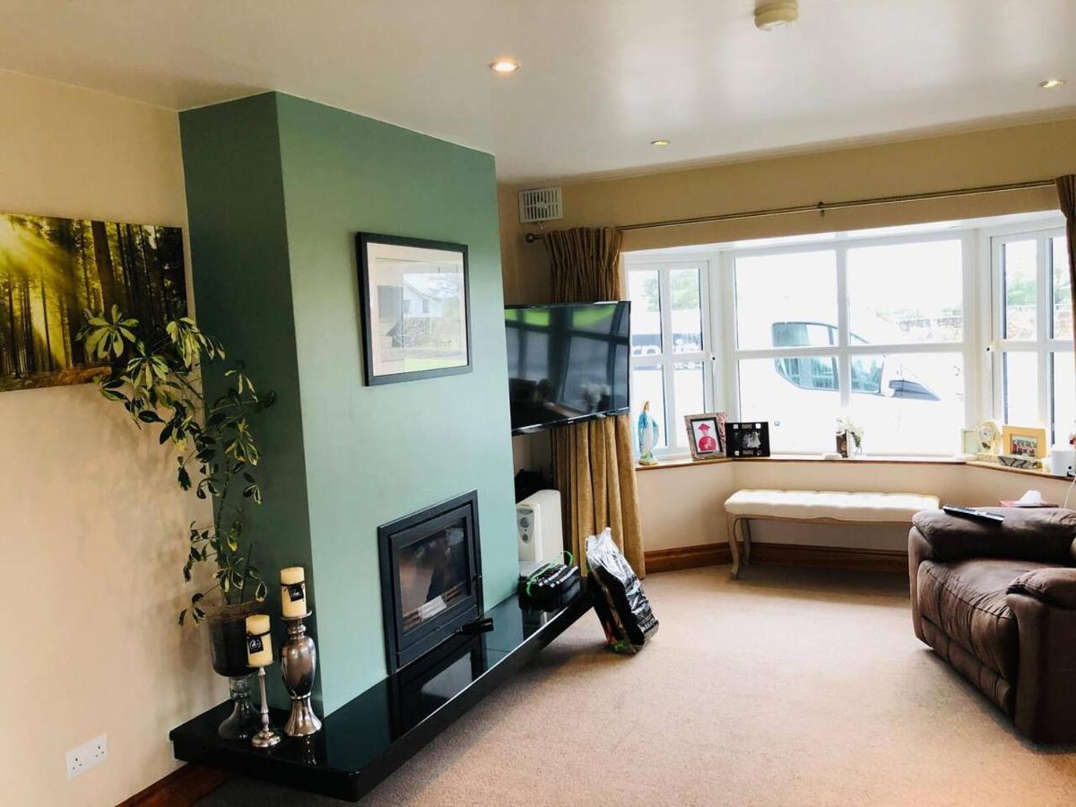 Connemara. 3 Bedroom, 8 Bed, Holiday Home Galway Exteriör bild
