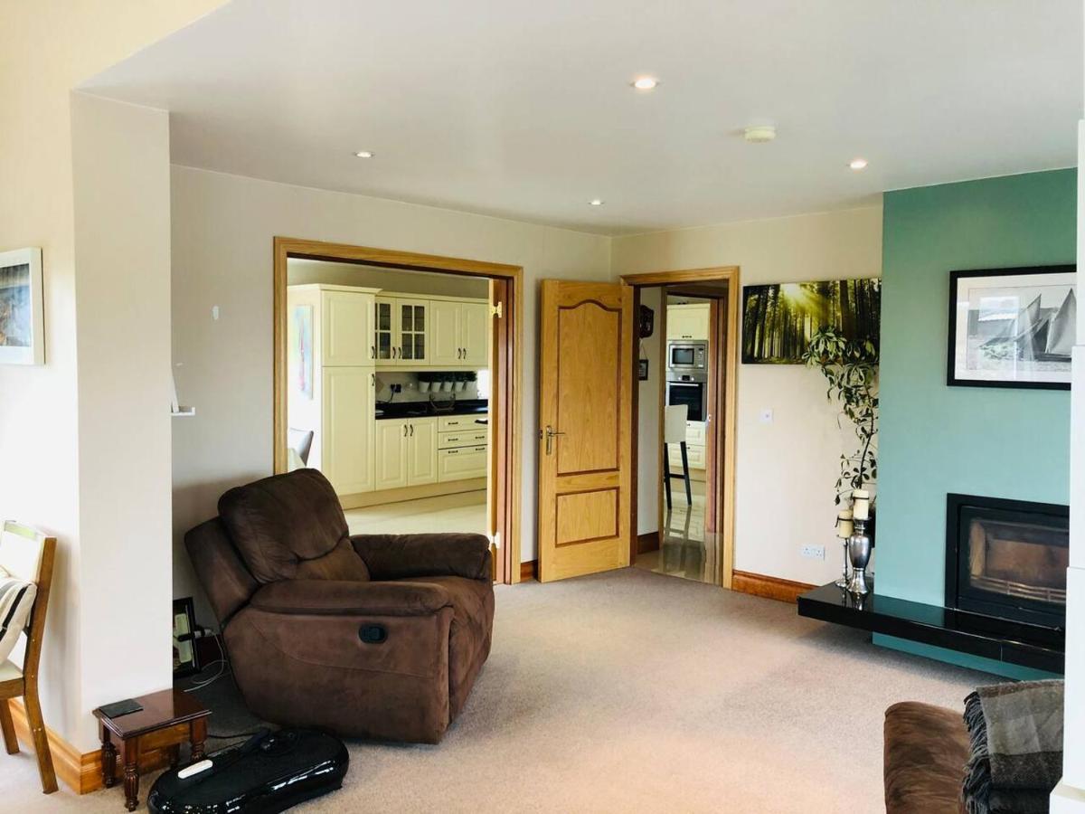 Connemara. 3 Bedroom, 8 Bed, Holiday Home Galway Exteriör bild